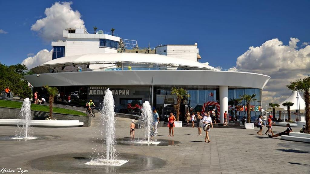 Красивая Квартира В Центре Одессы Odesa Exterior photo